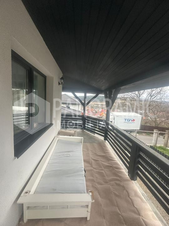 Casă de închiriat cu 5 camere-Baciu