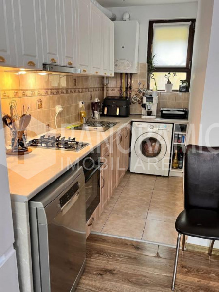 Apartament cu 3 camere -Dâmbul- Rotund