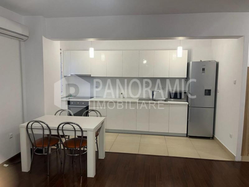 Apartament cu 3 camere -BUNĂ-ZIUA