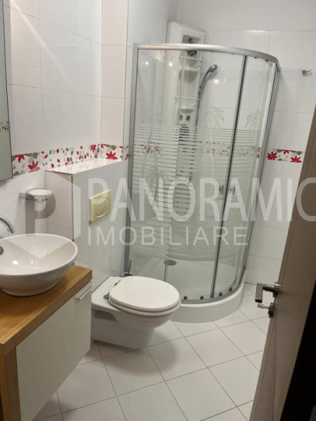 Apartament cu 3 camere -BUNĂ-ZIUA