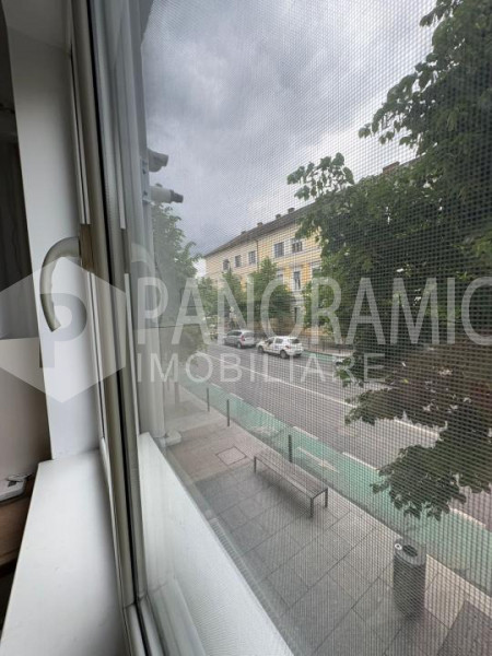 Apartament cu 2 camere- ULTRACENTRAL TOTUL NOU