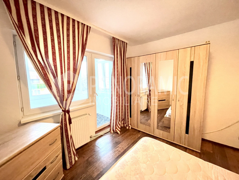 APARTAMENT 3 CAMERE, MICRO 17