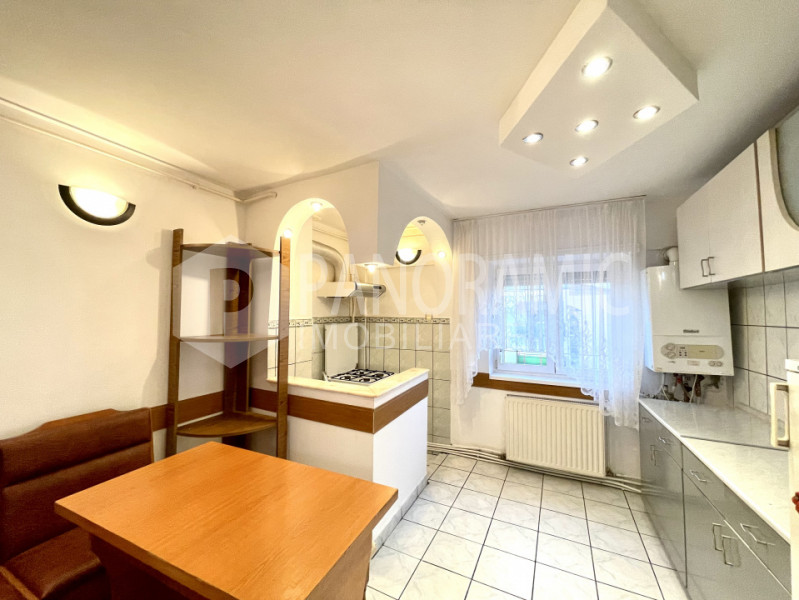 APARTAMENT 3 CAMERE, MICRO 17