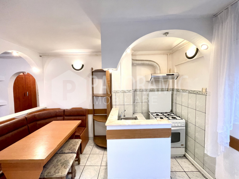 APARTAMENT 3 CAMERE, MICRO 17