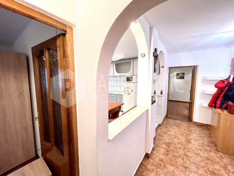 APARTAMENT 3 CAMERE, MICRO 17