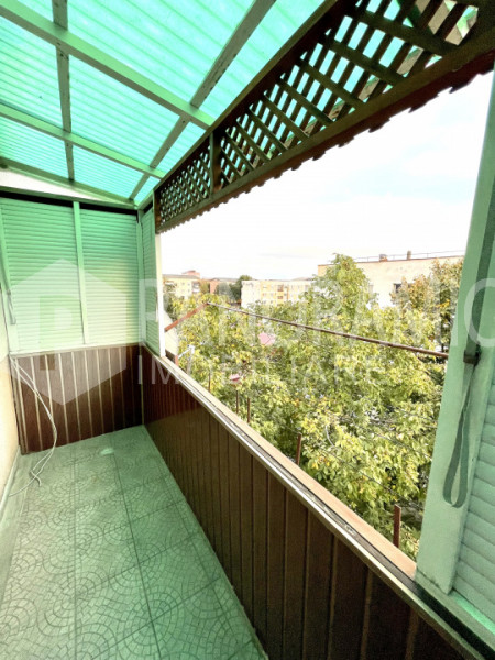 APARTAMENT 3 CAMERE, MICRO 17