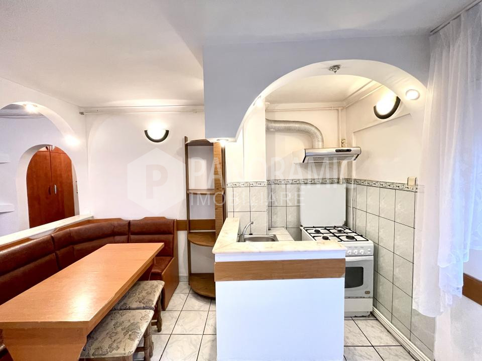 APARTAMENT 3 CAMERE, MICRO 17