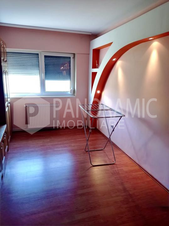 APARTAMENT 3 CAMERE, MICRO 17