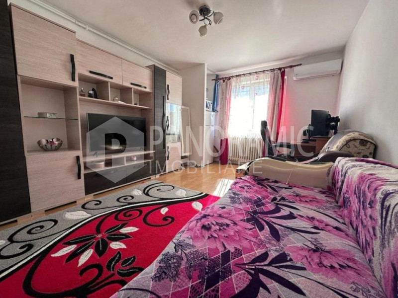 APARTAMENT CU O CAMERĂ - IRIS