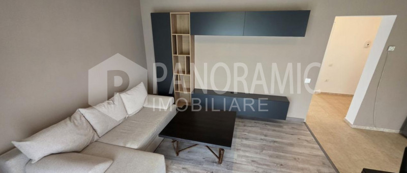 APARTAMENT CU 2 CAMERE, ZONA PORII, FLORESTI