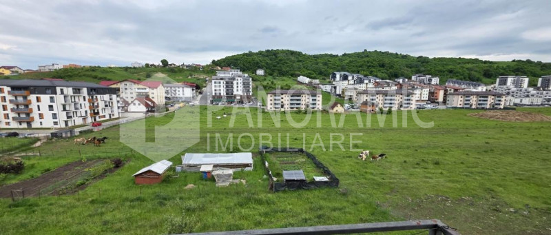 APARTAMENT CU 2 CAMERE, ZONA PORII, FLORESTI