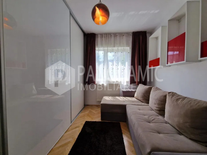 Apartament cu 3 camere decomandate - ZORILOR