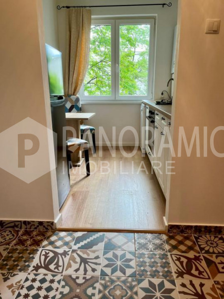 Apartament cu 2 camere - Central- Piața Mihai VIteazu