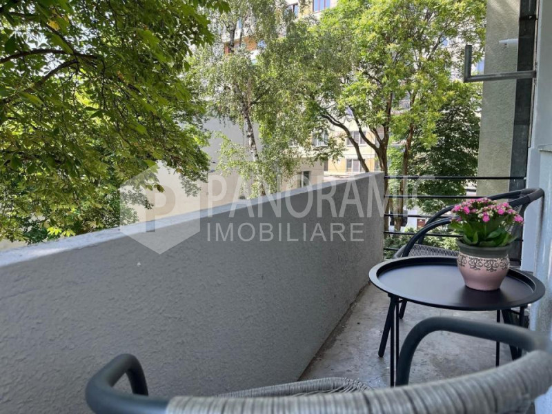 Apartament cu 2 camere - Central- Piața Mihai VIteazu