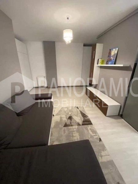 Apartament cu 3 camere - SEMICENTRAL