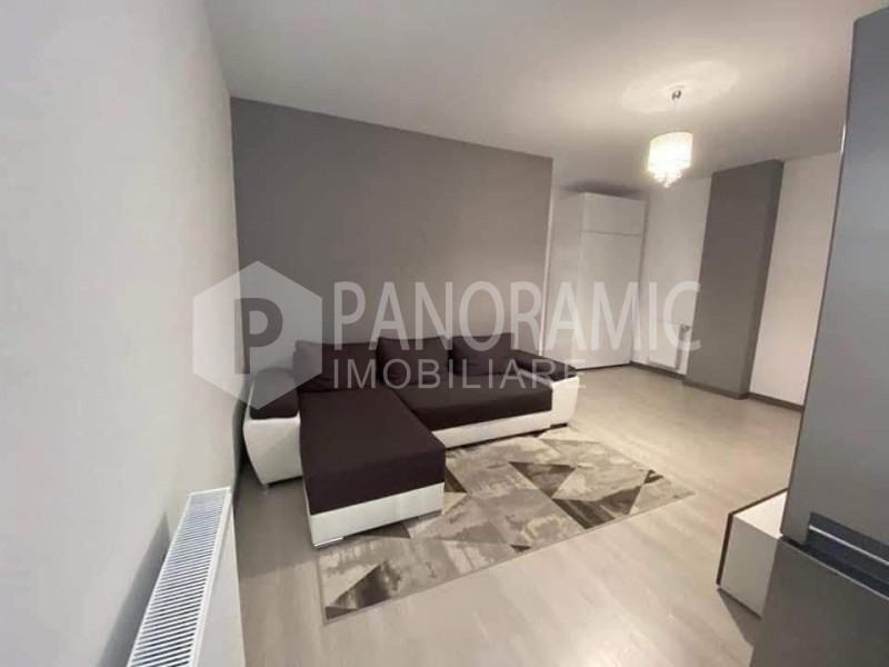 Apartament cu 3 camere - SEMICENTRAL