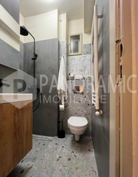 Apartament cu 2 camere - Semicentral