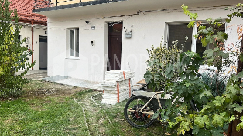 Apartament cu 2 camere - Semicentral