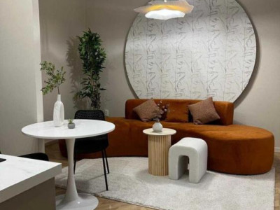 Apartament cu 2 camere - Semicentral