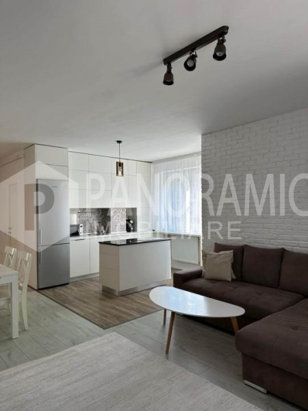 Apartament cu 3 camere - LÂNGĂ VIVO