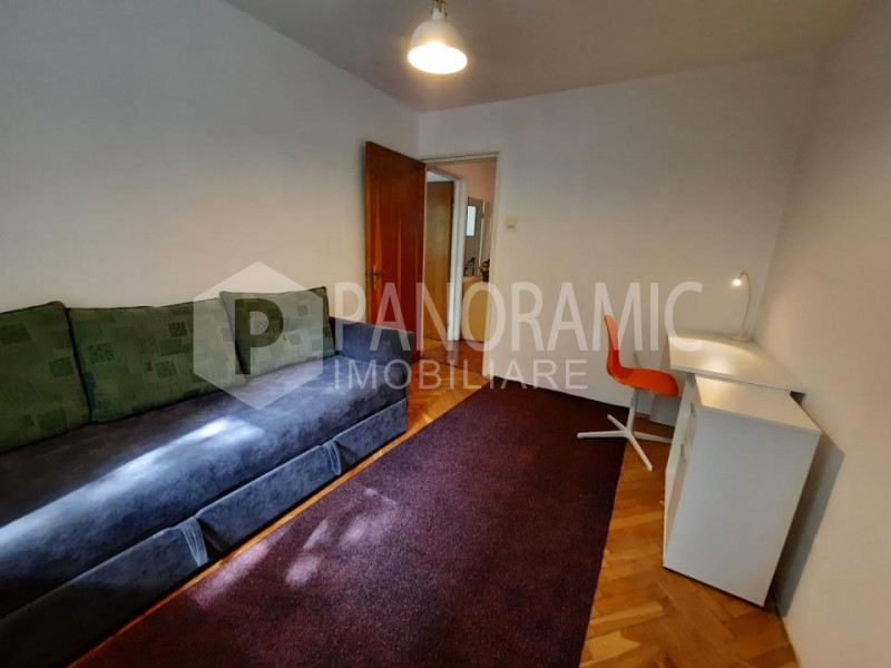 APARTAMENT CU 3 CAMERE, MĂNĂȘTUR