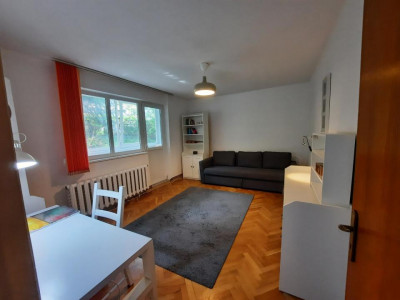 APARTAMENT CU 3 CAMERE, MĂNĂȘTUR