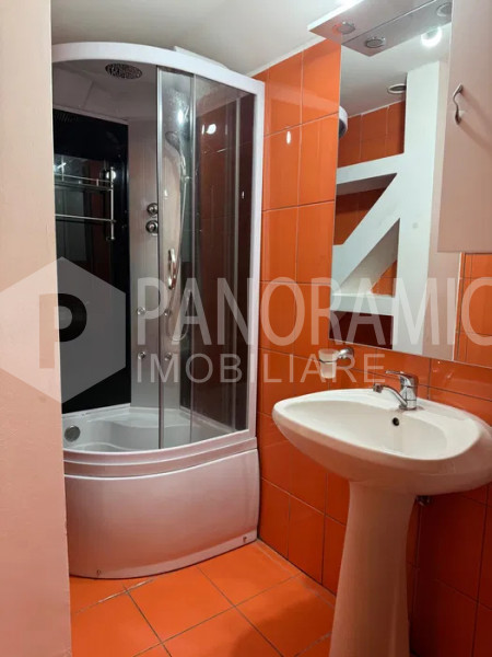 APARTAMENT CU 3 CAMERE (3 DORMITOARE) - MĂNĂȘTUR