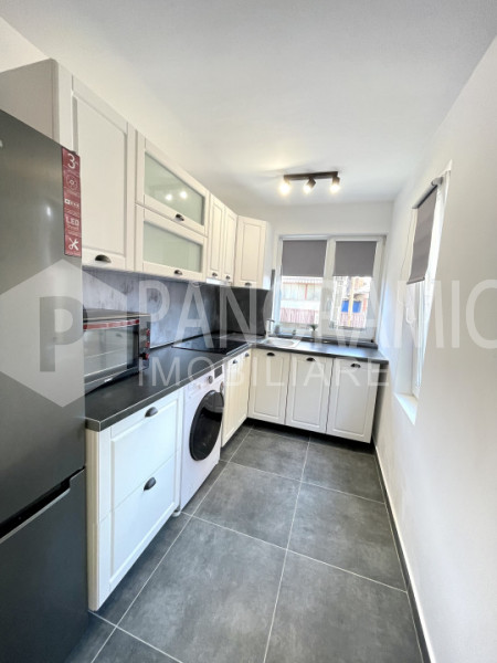 APARTAMENT CU 2 CAMERE, ZONA PIATA 1 MAI