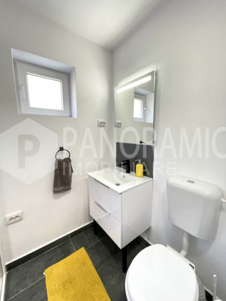APARTAMENT CU 2 CAMERE, ZONA PIATA 1 MAI