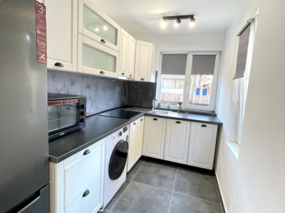 APARTAMENT CU 2 CAMERE, ZONA PIATA 1 MAI